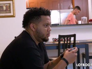 Chubby Ass Take charge latina brunetka żona oszukiwanie